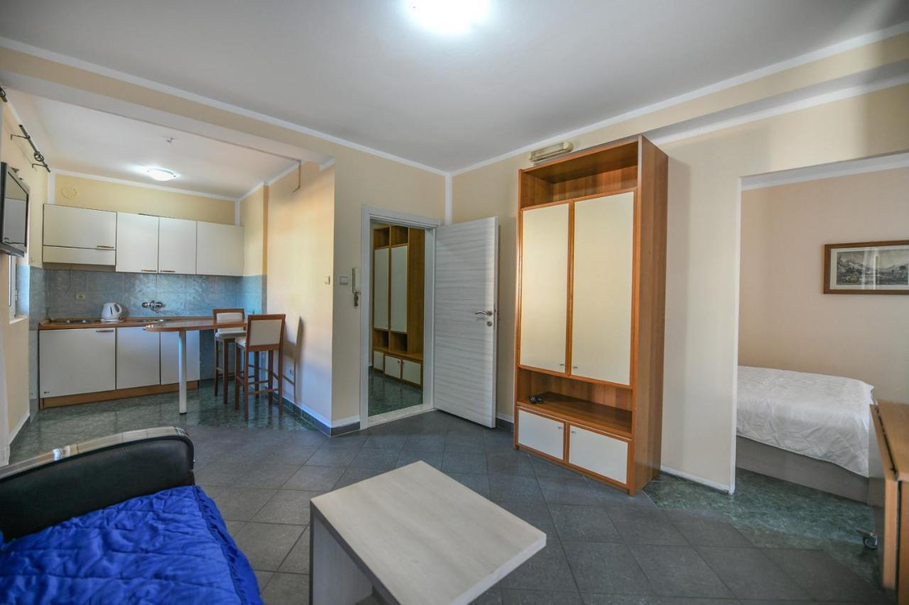 Jolly Apartments Budva Luaran gambar